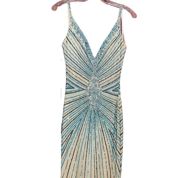 Primavera Formal Dress - Picture 5 of 6